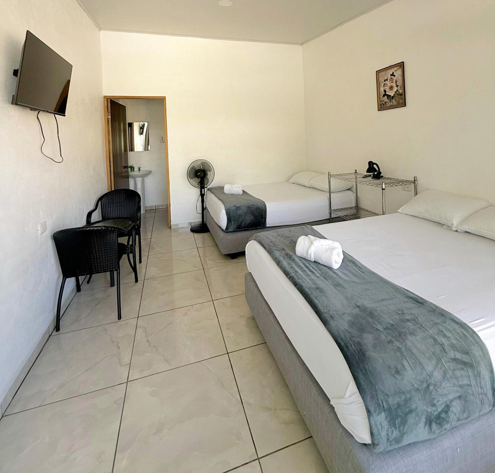 Cattleya Family Hotel Monteverde Exterior foto